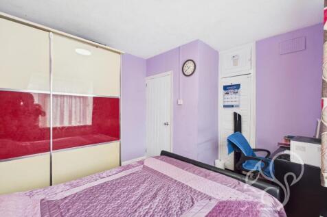 CAM01659G0-PR0404-STILL014.jpg