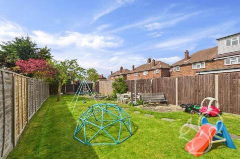 CAM01659G0-PR0414-STILL025.jpg