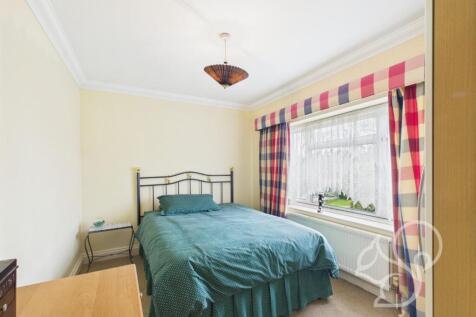 CAM01659G0-PR0423-STILL007.jpg