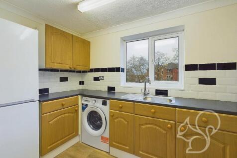 CAM01254G0-PR0262-STILL010.jpg