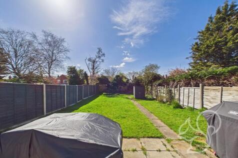 CAM01659G0-PR0384-STILL033.jpg