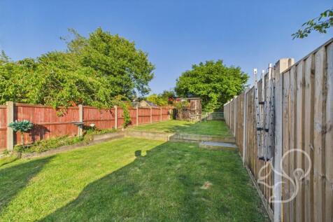 CAM01659G0-PR0490-STILL012.jpg