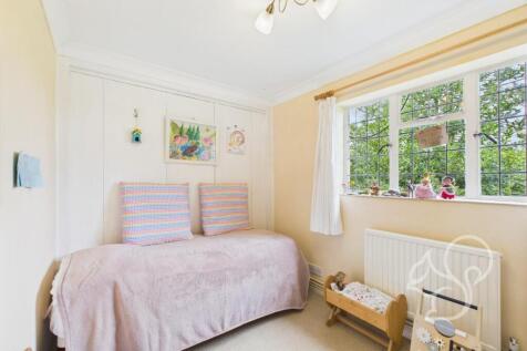CAM01659G0-PR0529-STILL012.jpg