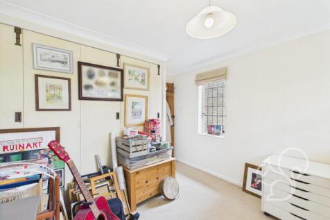 CAM01659G0-PR0529-STILL015.jpg