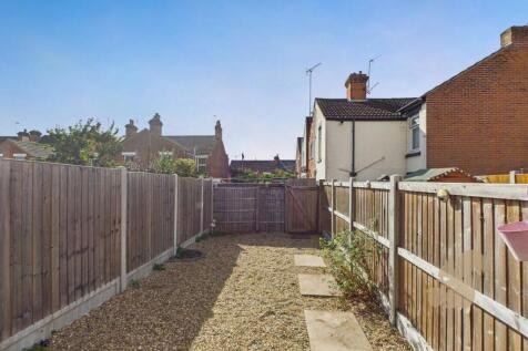 CAM01659G0-PR0599-STILL027.jpg
