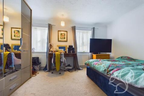 CAM01254G0-PR0179-STILL017.jpg