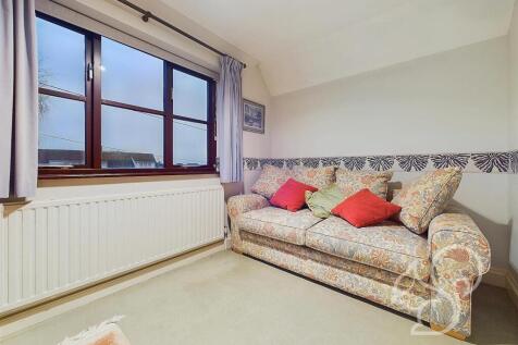 CAM03877G0-PR0075-STILL037.jpg