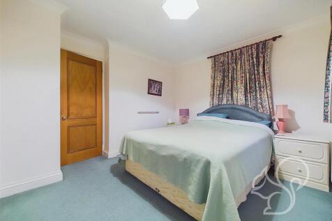 CAM03877G0-PR0075-STILL035.jpg