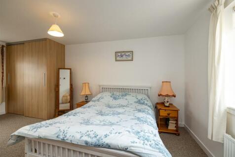 14 Knoll Park Place Galashiels 43.JPG