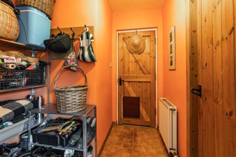 5 Falsidehill Cottages Hume 11.JPG