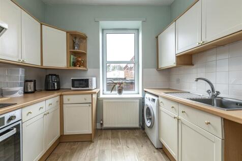 2a Railway Court Newtown St Boswells 12.JPG