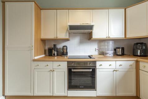 2a Railway Court Newtown St Boswells 14.JPG