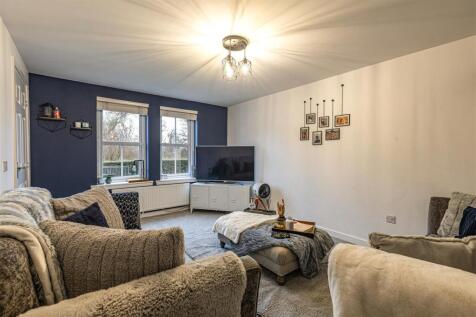 13 Kingfisher Grove Galashiels 18.JPG