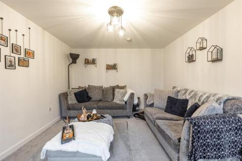 13 Kingfisher Grove Galashiels 19.JPG
