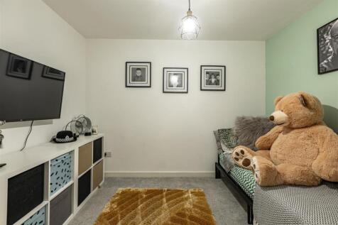 13 Kingfisher Grove Galashiels 15.JPG