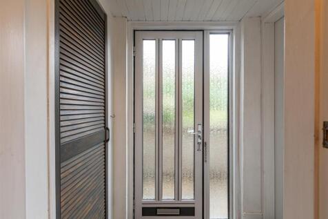 5 Leaderdale Crescent Earlston 12.JPG