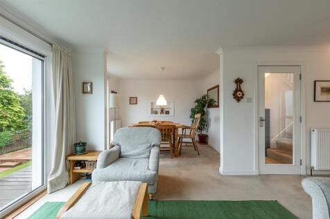 5 Leaderdale Crescent Earlston 16.JPG