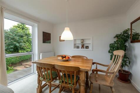 5 Leaderdale Crescent Earlston 18.JPG
