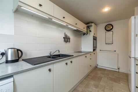 5 Leaderdale Crescent Earlston 24.JPG