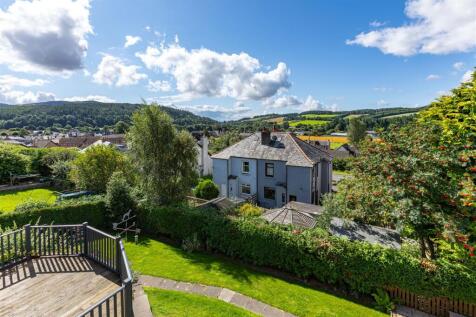5 Leaderdale Crescent Outside 48.JPG