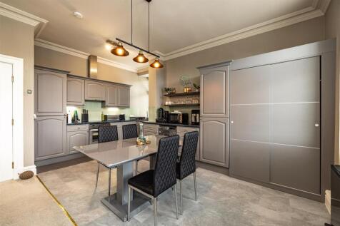 8 Glentress Apartments Melrose 11.JPG