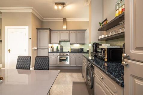 8 Glentress Apartments Melrose 13.JPG