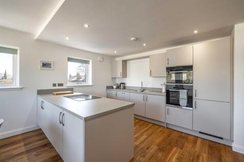 7 West Grove Apartments Melrose Low Res 08.JPG