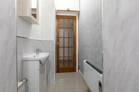 8_2 Teviot Crescent Hawick 20.JPG