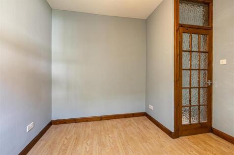 8_2 Teviot Crescent Hawick 14.JPG