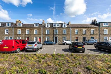 8_2 Teviot Crescent Hawick 01.JPG