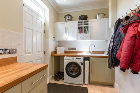 33 Bowmont Court Kelso 36.JPG