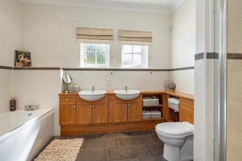 33 Bowmont Court Kelso 64.JPG