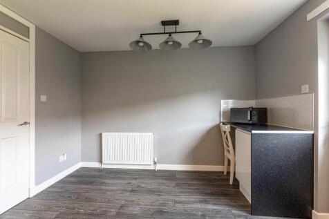 54 Sydenham Court Kelso 15.JPG