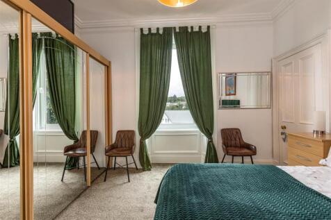 12-2 North Bridge Street Hawick 30.JPG