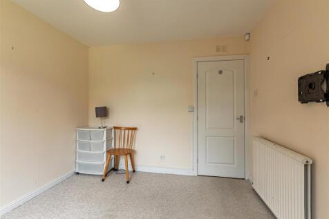1 Robert Court Galashiels 26.JPG