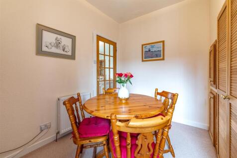 9 Douglas Place Galashiels 26.jpg