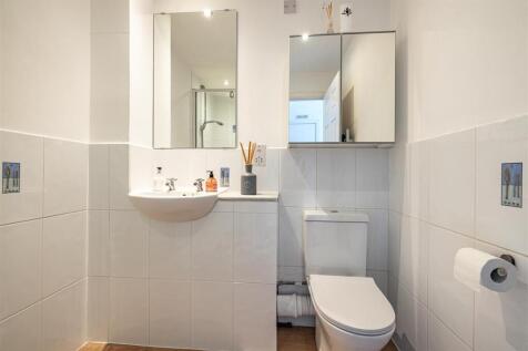 3 Abbotsview Gardens Galashiels 17.jpg