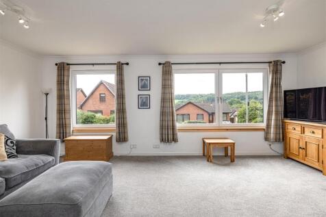 3 Abbotsview Gardens Galashiels 16.jpg