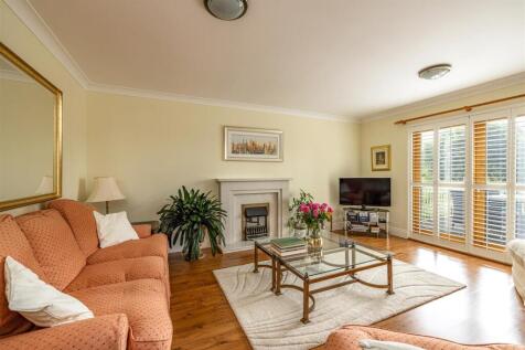 15 The Avenue Greenlaw 26.jpg