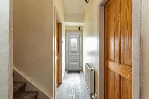8 Whitefield Crescent Newtown St Boswells 08.jpg