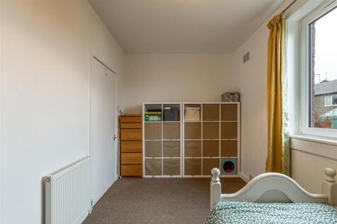 16 Eildon Crescent Newtown St Boswells 25.JPG