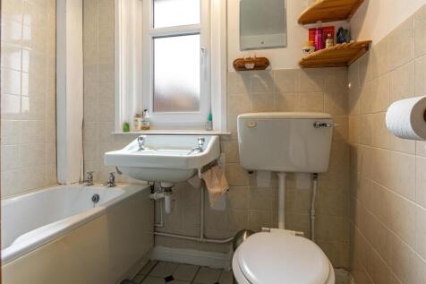 16 Morrow Gardens Melrose 30.JPG