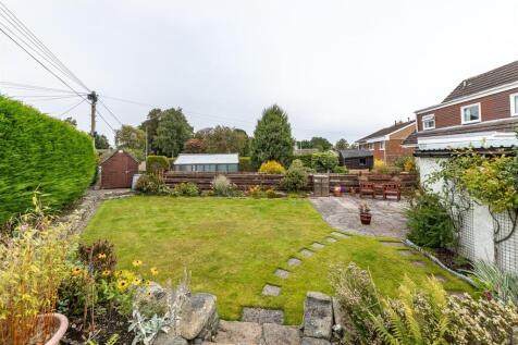 8 Shawpark Crescent Selkirk 42.JPG