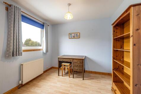 8 Shawpark Crescent Selkirk 31.JPG