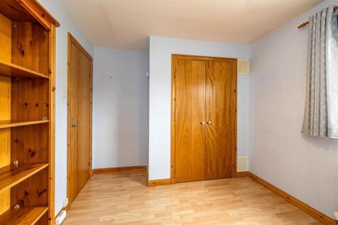 8 Shawpark Crescent Selkirk 33.JPG