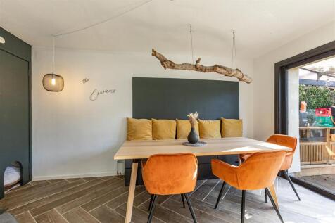 16 Stobshaw Place Tweedbank 09.JPG