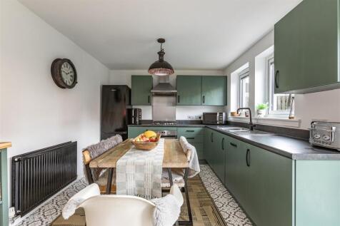 13 Kingfisher Grove Galashiels 28.JPG