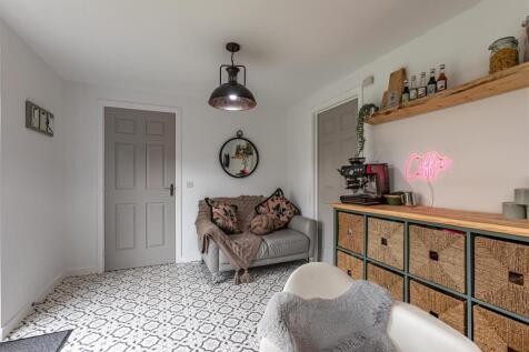 13 Kingfisher Grove Galashiels 33.JPG