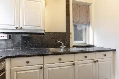 9 Millburn Place Selkirk 17.JPG