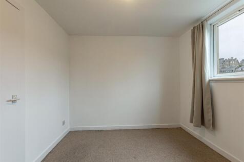 9 Millburn Place Selkirk 24.JPG